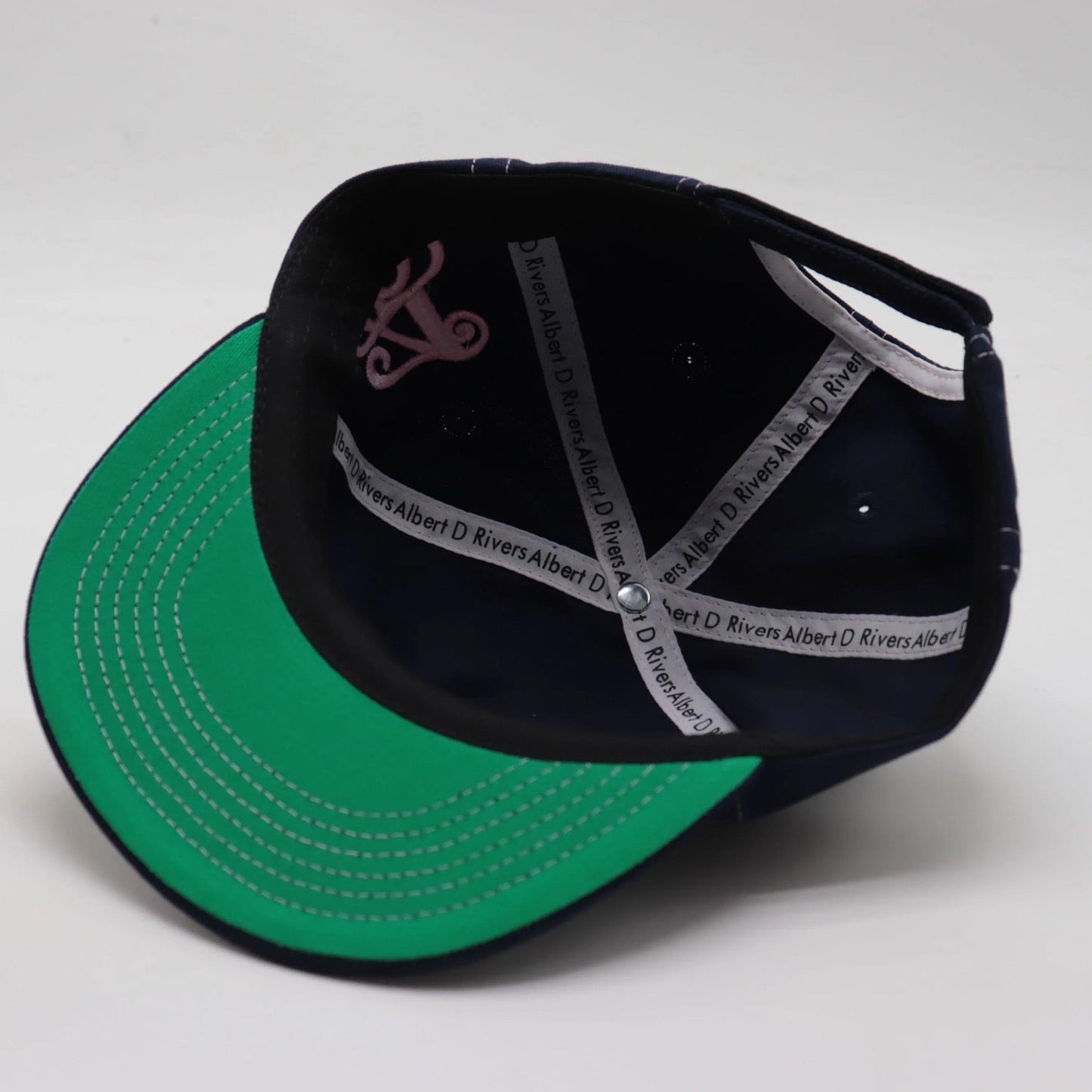 Locals Lid - Navy / Pink Offset.