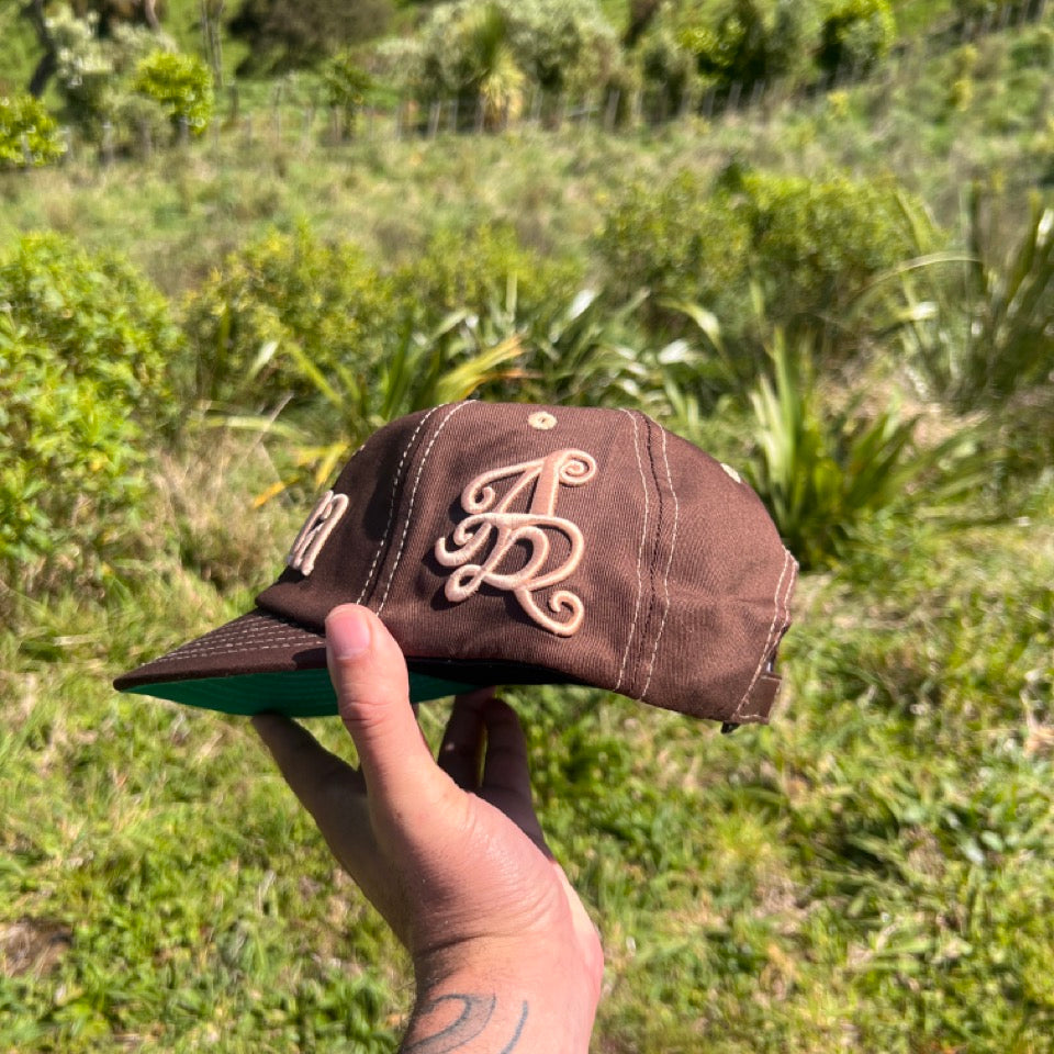 Mōrena Brown Offset 2.0